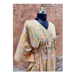 Túnica India Amarilla con Estampado Floral, Algodón Suave, Estampado a Mano, Kaftán Indio Holgado al por Mayor, Vestido de Playa, Vestido Largo - Product Image 3