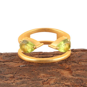 Bague en quartz péridot en pierre de poire de style élégant ensemble de broches faites à la main plaqué or terne bague taillée à facettes bague sur mesure en gros - Product Image 2