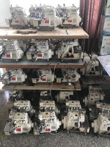 Machine à coudre surjeteuse industrielle d'occasion Jukis 6704 à 3 fils - Product Image 6