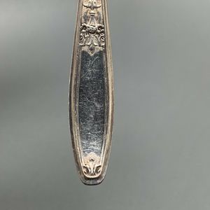 Cuillère de mariage moderne en acier inoxydable couleur or de l'Inde, parfaite pour la vaisselle de cuisine et les accessoires de salle à manger élégants - Product Image 6