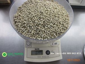 พริกไทยขาวเวียดนามขายดี กลิ่นหอมเข้มข้น ผสมพริกไทยดำคุณภาพสูง สำหรับการแปรรูปอาหารและการใช้งานในอุตสาหกรรม - Product Image 2