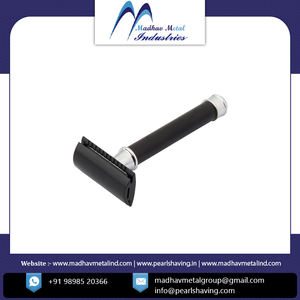 Rasoir de sécurité à double tranchant réglable Pearl Best Selection avec manche en laiton et lames en acier inoxydable pour hommes - Product Image 3