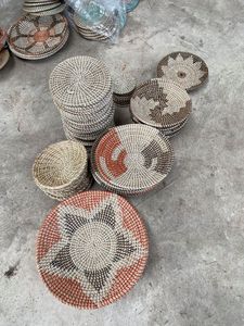 ตะกร้าสีสันสดใสจากหญ้าทะเล, จาน, ของตกแต่งบ้าน - ตะกร้าสานทำมือจากแอฟริกา |   ของตกแต่งบ้านสไตล์แอฟริกัน - Product Image 4