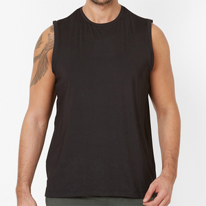 Nueva llegada: Camiseta básica sin mangas para hombre, personalizada para gimnasio y fitness, color negro, 100% algodón, con logo personalizado, camisetas sin mangas para hombre 2026 - Product Image 1
