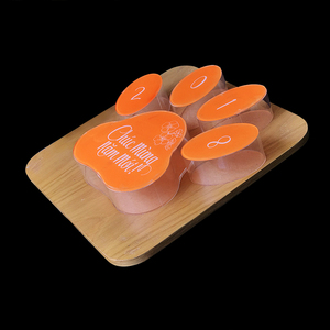 Vitrine de produits cosmétiques au design coloré, 20 pièces - Product Image 3