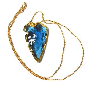Fournisseur de colliers avec pointes de flèches en verre électroplaqué : Collier avec pointes de flèches en verre électroplaqué à bas prix - Product Image 1