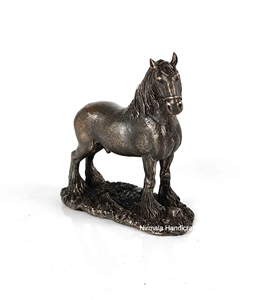 Statue de cheval en polyrésine faite à la main et sculpture en bronze Nirmala Handicrafts pour la décoration de la maison, décoration de table, cadeau et décoration - Product Image 1
