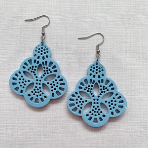 Boucles d'oreilles pendantes en corne de buffle personnalisées 2026, motif croix mignon, bijoux tendance pour mariages et fêtes, vente chaude - Product Image 6