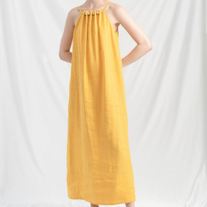 Última novedad en tendencia: vestido largo sin mangas de tela crepé color amarillo, 100% lino para mujer. - Product Image 1