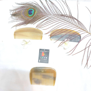 <b>HOT</b> ITEM OF HORN <b>COMB</b> - 100% made from natural buffalo <b>comb</b> horn supplied by big supplier of horn hair <b>comb</b> - Product Image 6