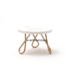 Support à gâteau moderne tendance avec plateau en marbre, pour les fêtes et les occasions spéciales, plateau en marbre de qualité durable - Product Image 1