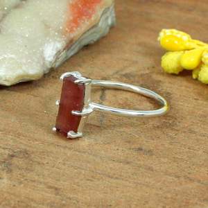 Tourmaline rose naturelle non traitée pierre brute en argent sterling 92.5 bijoux pour femmes belle bague faite à la main - Product Image 2