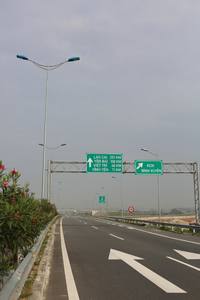 Highway Guardrail/Expressway Guardrail /Crash Barrier Guard rail for highway Road construction - Product Image 6