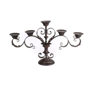 Candelabro de Hierro de 3 Brazos Color Negro con Base de Madera, Candelabro de la Mejor Calidad para Decoración de Sala de Estar - Product Image 3