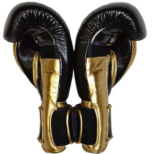 Gants d'entraînement de boxe en cuir brillant artificiel Gants de combat d'entraînement Muay Thai pour hommes - Product Image 4
