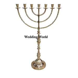 Bougeoir en métal de haute qualité, fait à la main, en gros, Menorah en aluminium plaqué or, bougeoir en métal - Product Image 4