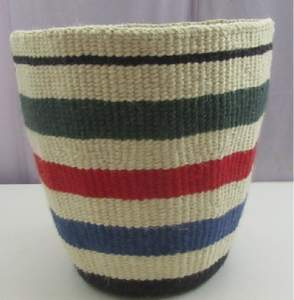 Hàng Thủ Công Hữu Cơ Tự Nhiên Tiện Dụng Trung Bình Màu Đen Và Tự Nhiên Seagrass Calista Giỏ Trong Năm 2022 Giỏ Tote, Thị Trường Thế Giới, Cỏ Biển - Product Image 1