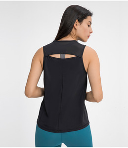 Débardeurs courts pour femmes, fabriqués sur mesure par l'usine du fabricant, idéaux pour le sport, la gym et le fitness. - Product Image 3