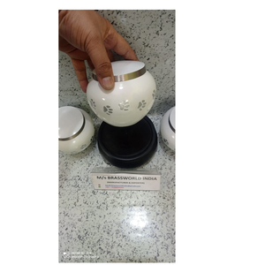 ODYSSEY — création de bijoux gravés en laiton pour animaux, nouveau design, accessoire fantaisie pour anniversaire de chiens et animaux - Product Image 1