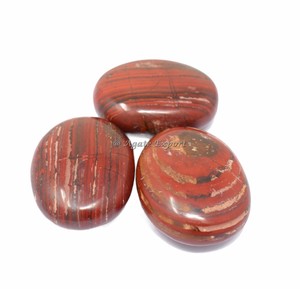 Piedras de Palma de jaspe rojo | Símbolo Piedra de Palma Grabada Piedra semipreciosa grabada - Product Image 1