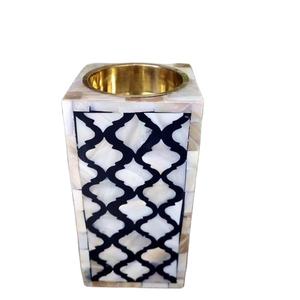 Bougeoir en nacre avec table décorative utilisée dans la maison et les fêtes Bougeoir meilleure vente - Product Image 1