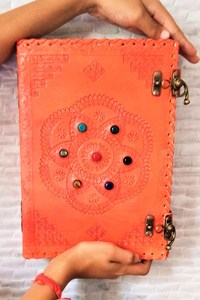 Diario de cuero marrón grande de siete piedras, planificador de cuaderno encuadernado en espiral para todo uso, suministros de oficina, encuadernación de hilo de coser - Product Image 3