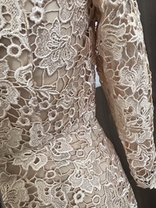 Vestido de mujer con estampado de flores bordado, elegante y moderno, capa transparente, Color Beige, con cremallera - Product Image 2