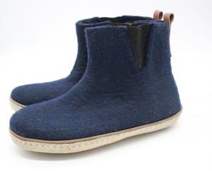 Botte en laine naturelle faite à la main de haute qualité Chaussures basses en feutre écologiques de couleur naturelle - Product Image 2