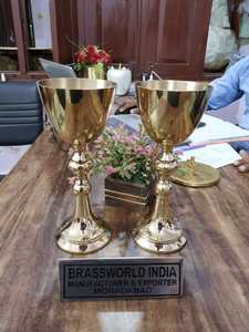 Brassworld ถ้วยทองเหลืองขัดเงาขนาดใหญ่ของอินเดียและรูปปั้นทางศาสนาของใช้ในโบสถ์ - Product Image 5