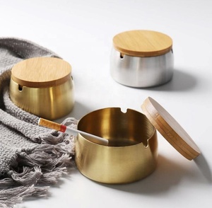 Fabrication Artisanale italienne Personnalisé Cendrier - Product Image 1
