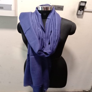 Chal Largo de Cachemira 100% Pura para Invierno, Color Personalizado, Suave, al Mejor Precio para Mujer, Venta al Por Mayor - Product Image 2