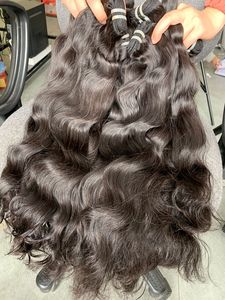 Extensions de cheveux de donneur unique, ondulées, tissées à la machine, avec closure et frontal en dentelle transparente - Product Image 3
