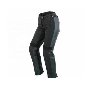 Pantalones de Motociclista de Cuero Vacuno Genuino Estilo Motociclista Americano, Color Negro, Unisex, para Invierno - Product Image 1