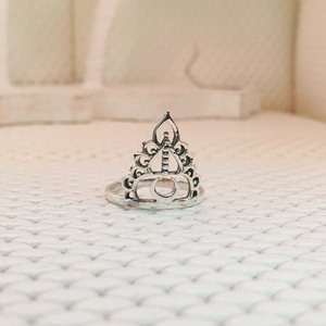 Bague de mariage et de fête créative en argent sterling 925, faite à la main, sertie clos, légère, de style unique et design - Product Image 4
