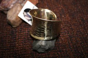 Gravure Design Laiton Tissé Manchette Bracelet Bracelet Bouton De Manchette ou Boutons De Manchette Pour Femmes Meilleure Qualité Accessoires De Mode Pour La Fête - Product Image 3