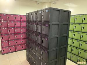 Eco Plastic Combination Lock Locker for Employee, Changing Room Locker Room - Product Image 6