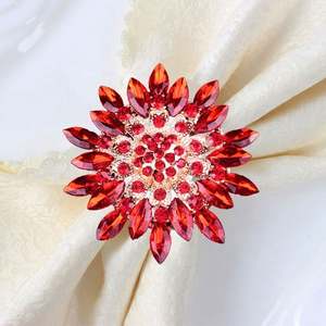 แหวนกระดาษเช็ดปากประดับอัญมณีทำจากโลหะสำหรับตกแต่งโต๊ะ - Product Image 1