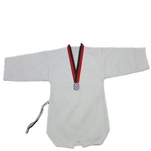 Fábrica de la mejor calidad de taekwondo con estampado WTF Taekwondo Dobok Traje Uniformes karate GIS - Product Image 5