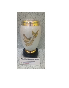 Urna de cremación de latón de alta calidad por BRASSWORLD INDIA, suministros funerarios fabricados - Product Image 6