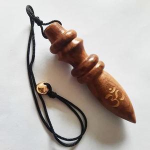 Pendule Ohm conique en palissandre naturel Ohm gravé en gros - Product Image 1