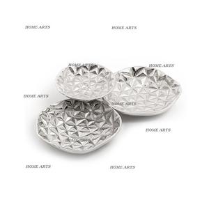 Ensemble de trois plats de service en aluminium couleur argent pour bonbons, dattes de forme ronde pour la maison - Product Image 1