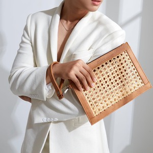 Pochette de mode en rotin vintage Lady Casual - Product Image 1