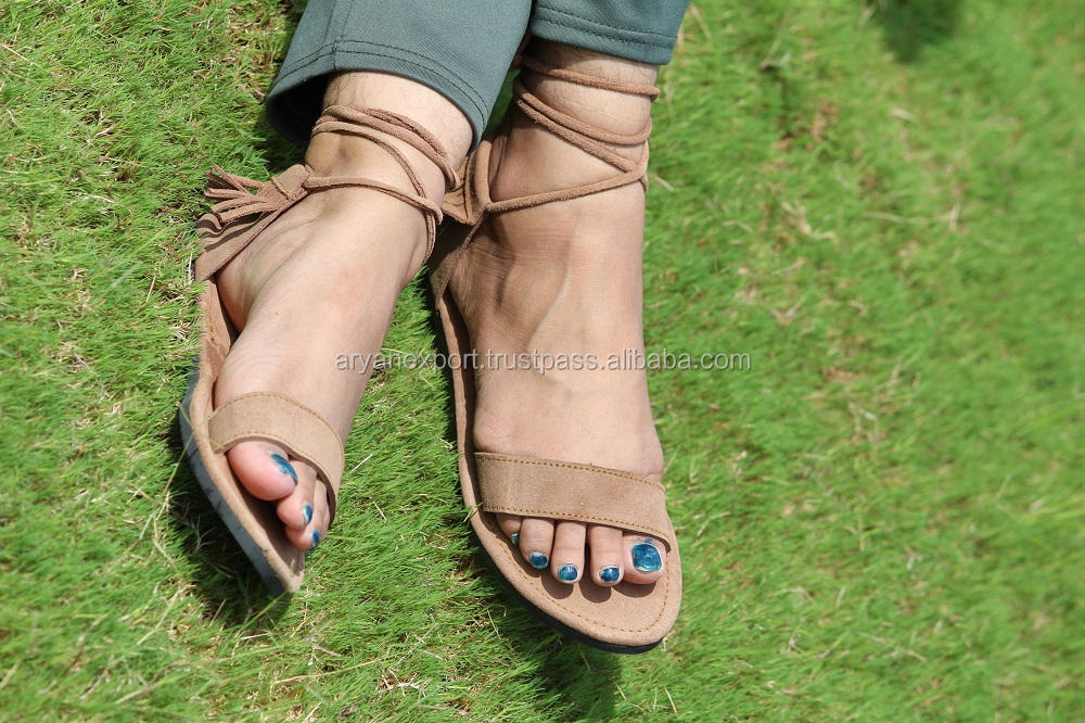 สีน้ำตาลอ่อน