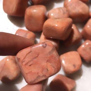 Meilleure vente cristal vente en gros pierre de lune de pêche naturelle pierre de verre de verre pierre de méditation reiki guérison et énergie - Product Image 4