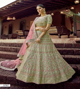 Ropa de boda india/exclusiva, moda nupcial, Lengha Choli, 2021 - Product Image 6