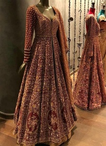 Designer 2019 robe de mariée indienne et pakistanaise longueur au sol style évasé avec broderie lourde Zardozi pour les mariées - Product Image 2