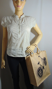 Sac à déjeuner en jute imprimé bohème, écologique, imperméable, recyclé, avec fermeture éclair, 12 "L x 12 "H x 5 "P, pour les voyages, en stock - Product Image 3