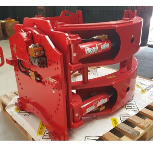 High Quality Wagger Attachments <b>Red</b> <b>Paper</b> Roll Clamps ISO9001 Certified Forklift Attachment with 1 Year Warranty New - Product Image 1