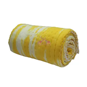 Geel Shibori Handgemaakte Kantha Quilt Natuurlijke Hand Geverfd Baby 3 Gelaagde Deken