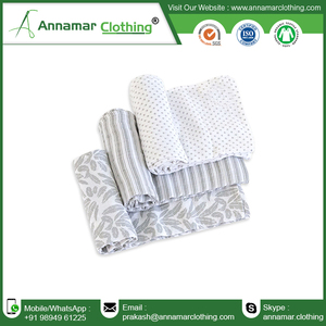 Manta envolvente de algodón de muselina orgánica 100% con etiqueta y embalaje de logotipo personalizado - Product Image 4